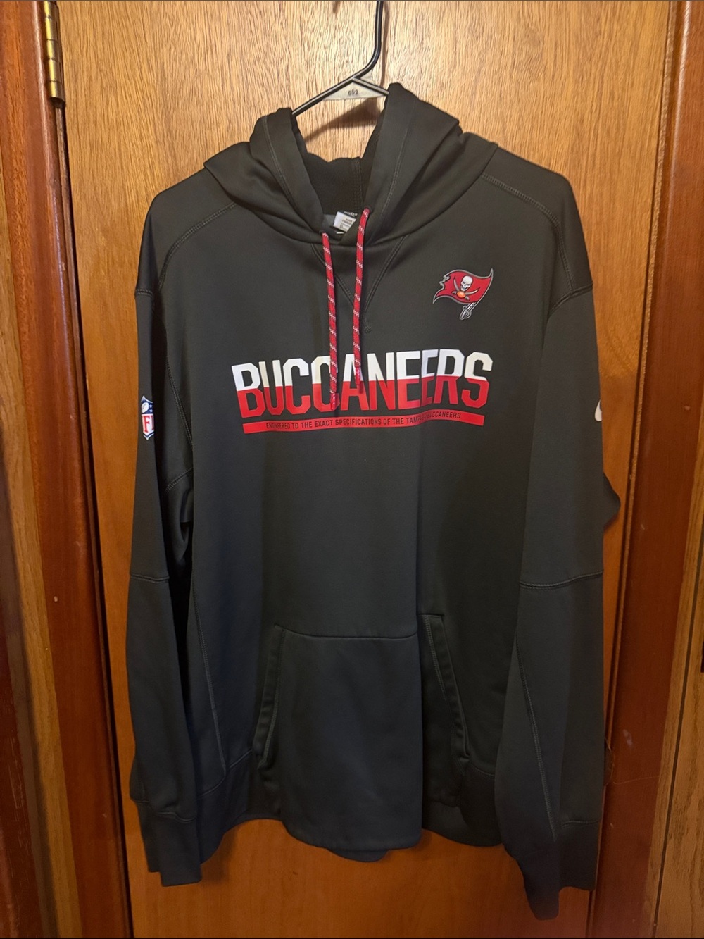 Nike on Field Tampa Bay Bucs Hoodie